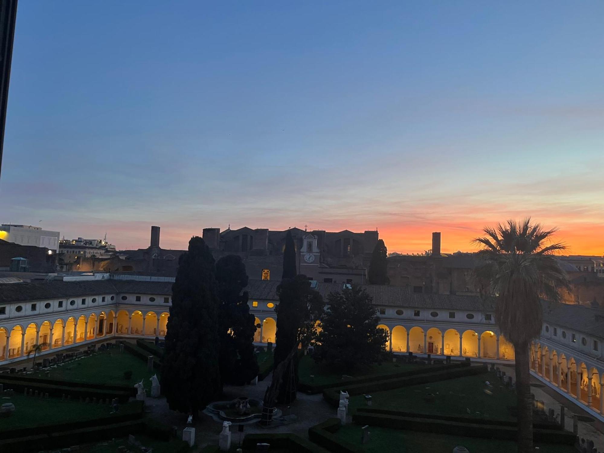 רומא Camera X2 Con Magnifica Vista Sul Chiostro Di Michelangelo E Le Terme Di Diocleziano מראה חיצוני תמונה